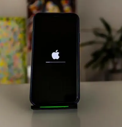 武定苹果手机维修分享更新iOS 16时卡在滑动升级界面解决办法 
