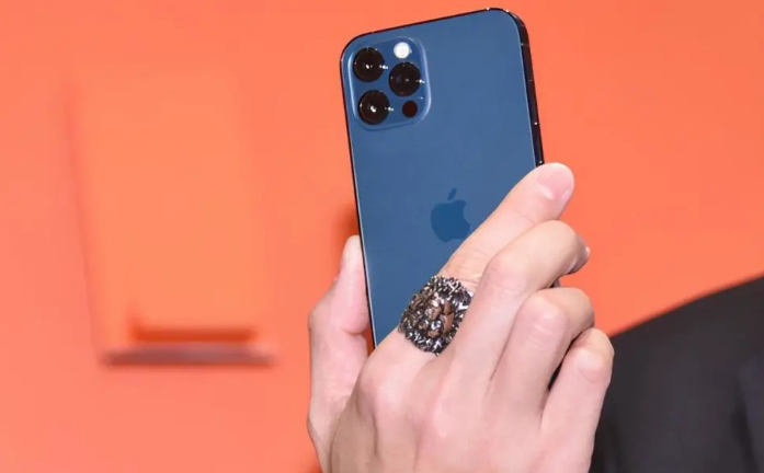 武定苹果手机维修分享iPhone12系列重启方法教程 